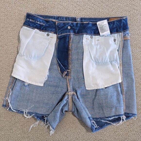 American Eagle Hi Rise Shortie Next Level Stretch Distressed Jean Shorts-Size 4 - Picture 13 of 15